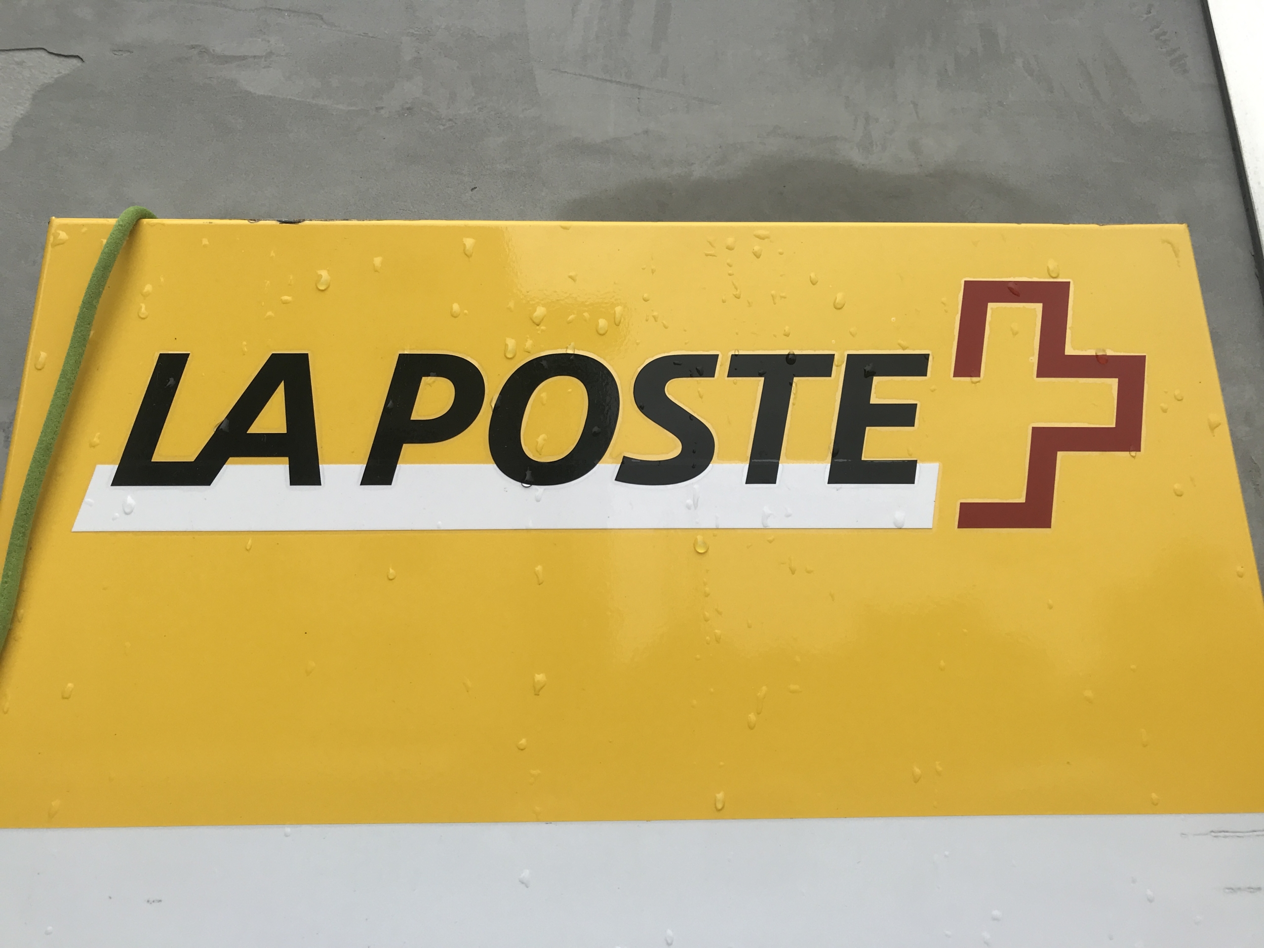 スイス国内での郵便の送り方まとめ アルプス自由帳